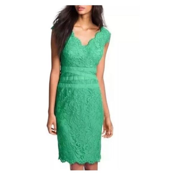 Tadashi Shoji Green V Neck Lace Cocktail Knee length Dress 8 short sleeve Date - Picture 1 of 11